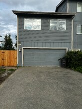 1515 Latouche St-Unit -1 in Anchorage, AK - Foto de edificio - Building Photo