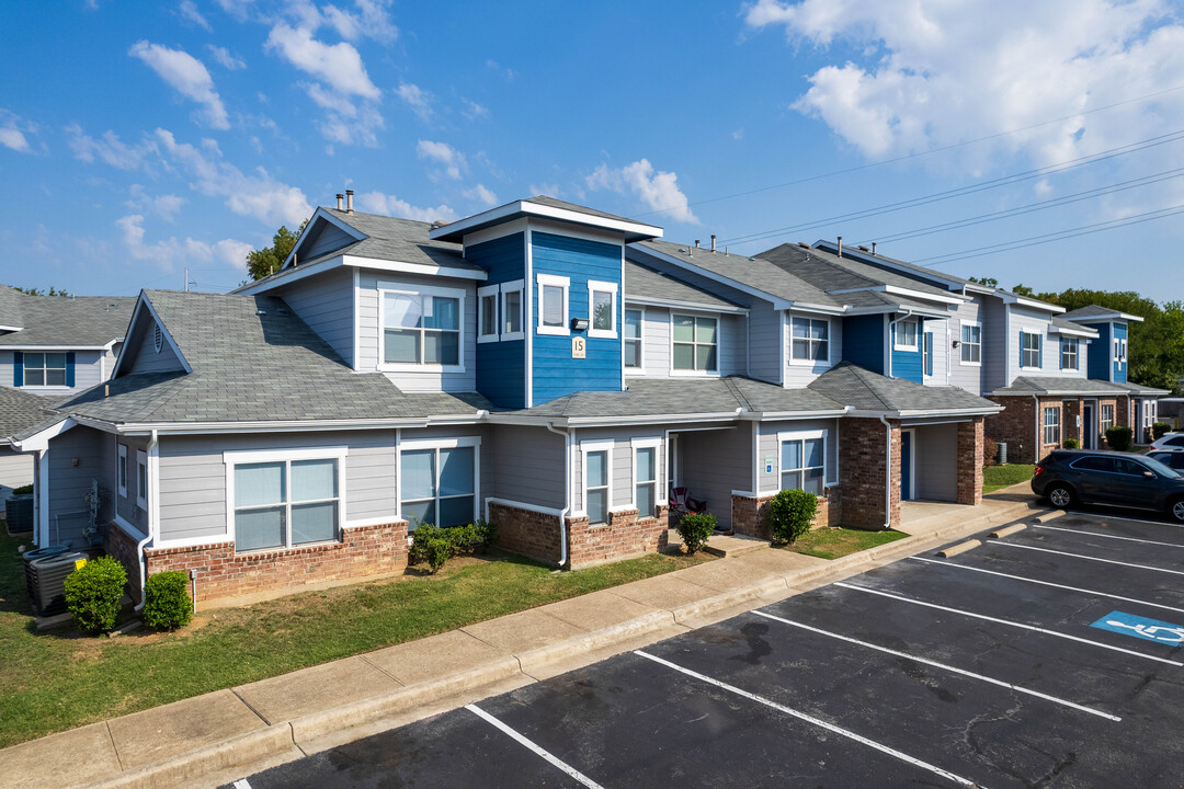 Park at Summers Grove in Austin, TX - Building Photo