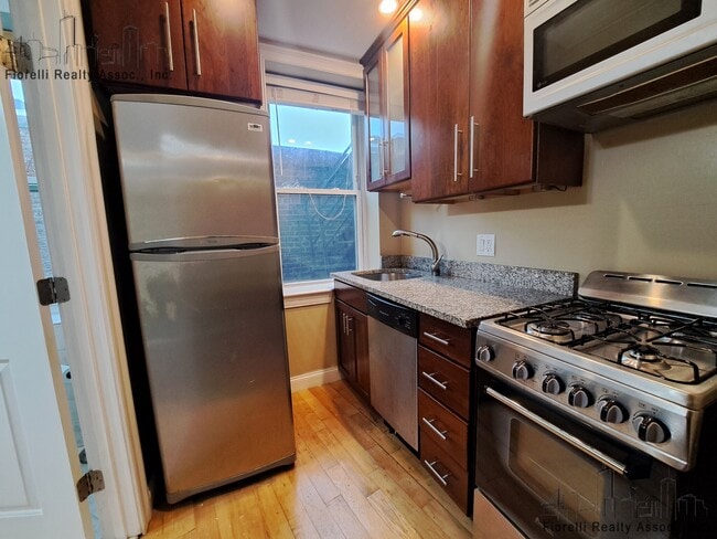 101 Prince, Unit 9 in Boston, MA - Foto de edificio - Building Photo