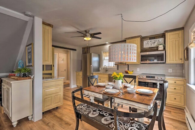 240 Farmhouse Ln in Lothian, MD - Building Photo - Building Photo