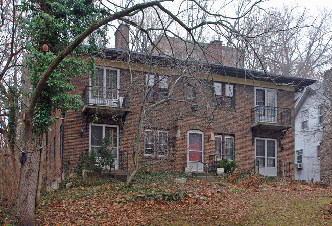 2105 Fulton Ave in Cincinnati, OH - Foto de edificio - Building Photo