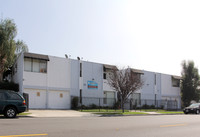 Harbor Garden Apartments in Long Beach, CA - Foto de edificio - Building Photo