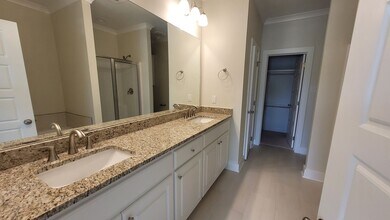 4910 Bob Odom Dr in Zachary, LA - Building Photo - Building Photo