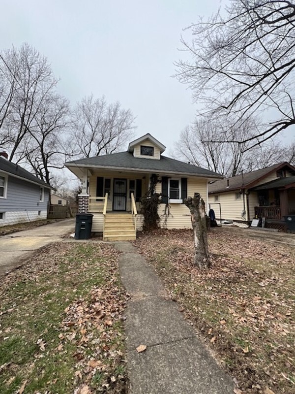 680 Grifton Ave in Akron, OH - Foto de edificio - Building Photo