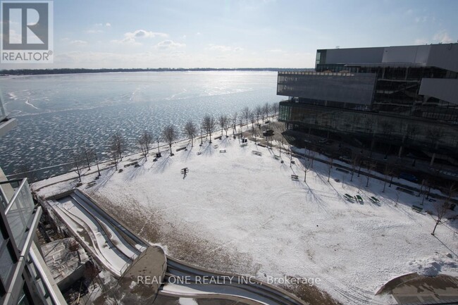 15-915 Merchants' Wharf in Toronto, ON - Building Photo - Building Photo