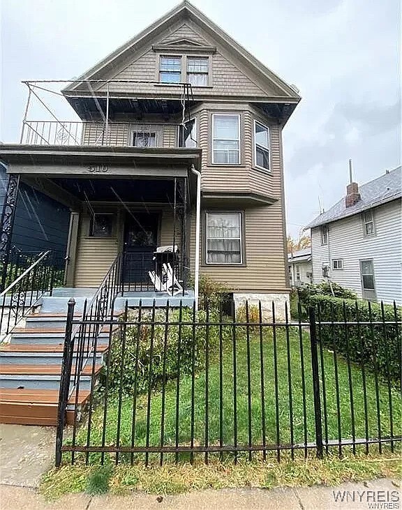 property at 510 Connecticut St
