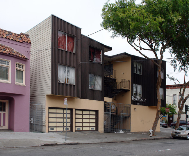 Drake Court in San Francisco, CA - Foto de edificio - Building Photo