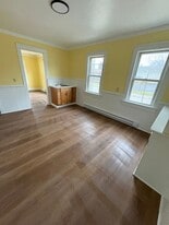 1806 Poplar St in Erie, PA - Building Photo