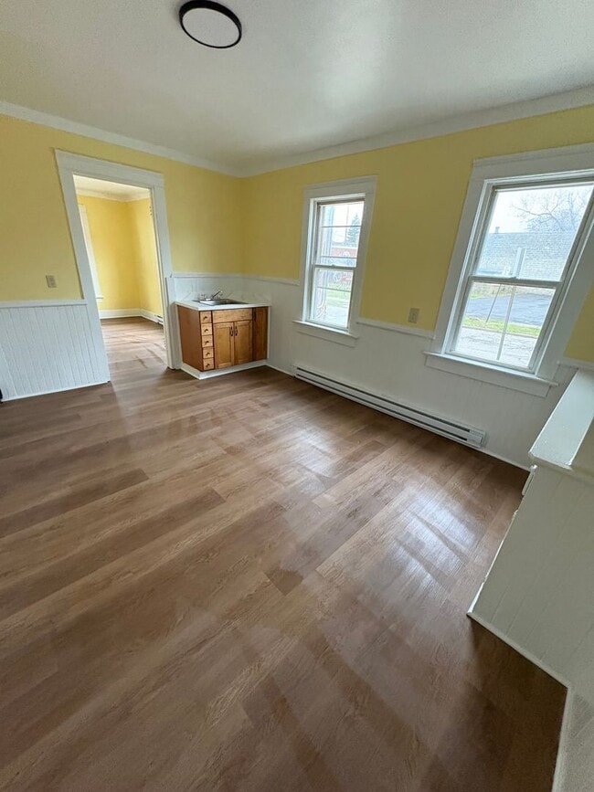 property at 1806 Poplar St