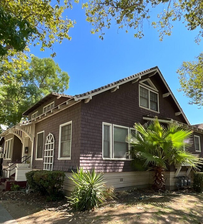 1929 23rd St in Sacramento, CA - Building Photo
