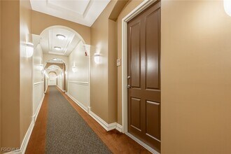 2825 Palm Beach Blvd in Ft. Myers, FL - Foto de edificio - Building Photo