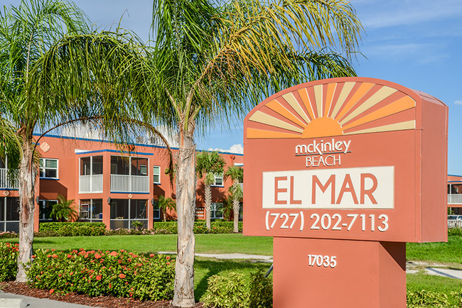 El Mar Apartments in North Redington Beach, FL - Foto de edificio - Building Photo