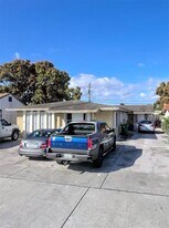 307 E 14th St in Hialeah, FL - Building Photo