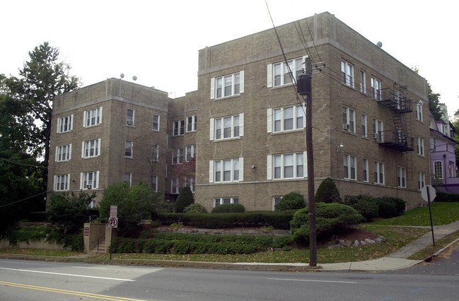 836-838 Bloomfield Ave in Montclair, NJ - Building Photo - Building Photo