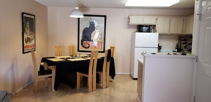 321 Inger Dr in Santa Maria, CA - Building Photo - Building Photo