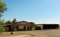 20027 Carlisle Rd in Apple Valley, CA - Foto de edificio - Building Photo