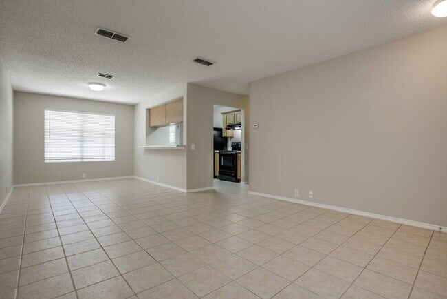 8528 Gatlinburg Dr in Fort Worth, TX - Building Photo - Building Photo