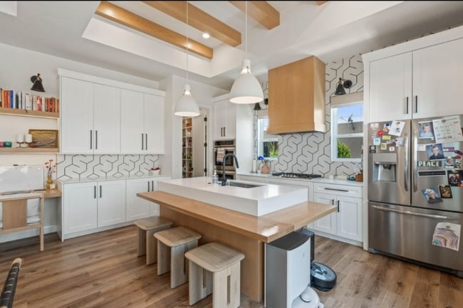 3214 S Red Sands Way in Hurricane, UT - Building Photo - Building Photo