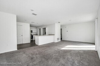 3262 Warsaw Ave SE in Palm Bay, FL - Building Photo - Building Photo