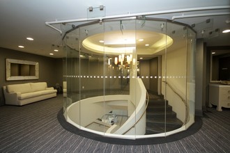 The Shores in Oakville, ON - Building Photo - Lobby