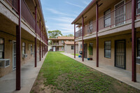 Yucca Flats Apartments in Carlsbad, NM - Building Photo - Building Photo