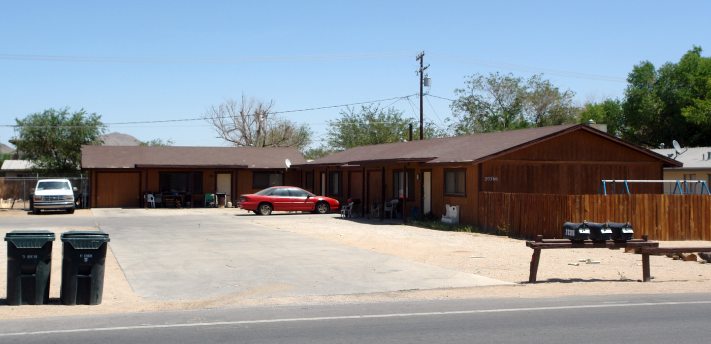 20366 Thunderbird Rd in Apple Valley, CA - Building Photo