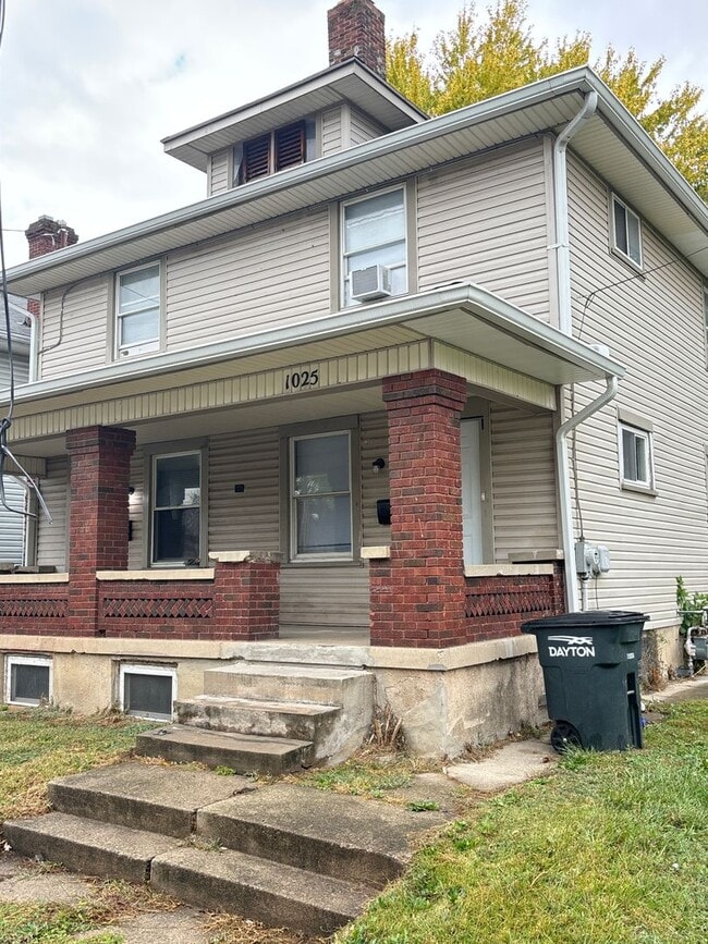 property at 1023-1025 Clover St