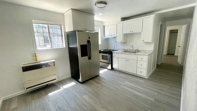 2343 Market St in Oakland, CA - Building Photo - Building Photo