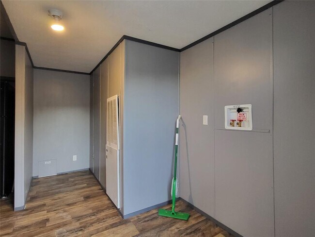 21518 Cherry Hollow Dr in Leander, TX - Building Photo - Building Photo