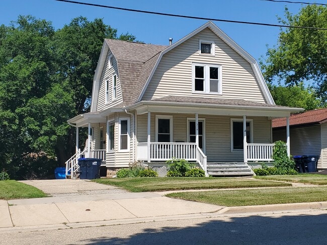 314 S Hubbard St, Unit 314 lower
