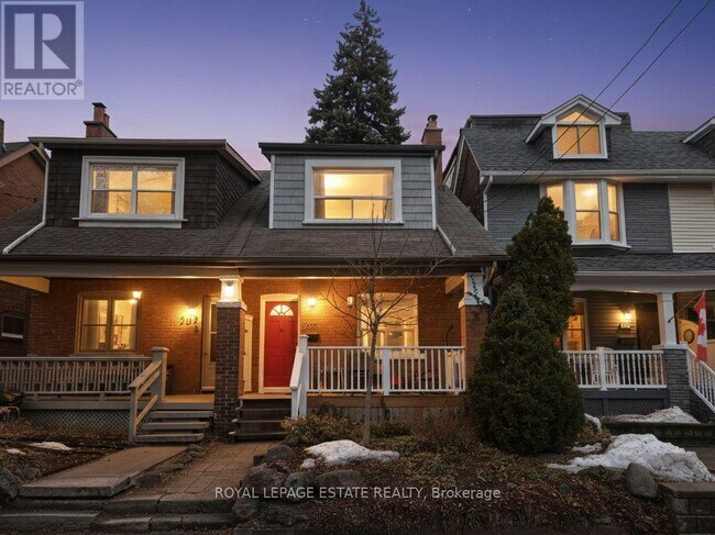 265 Willow Ave in Toronto, ON - Building Photo - Building Photo