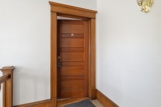 44 Bardwell St in South Hadley, MA - Building Photo - Building Photo