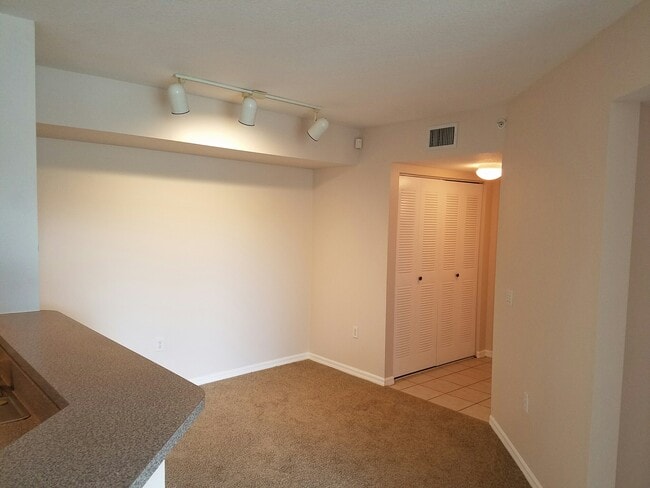 1105 Villa Cir in Boynton Beach, FL - Building Photo - Building Photo