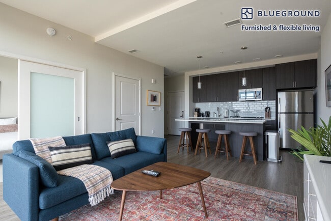7480 Birdwood Ave in Tysons, VA - Building Photo - Building Photo