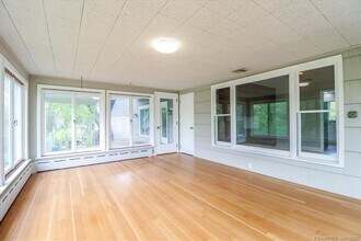 20 Park Lane Rd in New Milford, CT - Building Photo - Building Photo