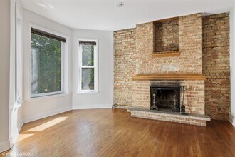 862 W Newport Ave in Chicago, IL - Building Photo - Building Photo
