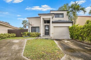 11335 SW 74th Ln in Miami, FL - Building Photo