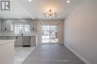 622 Fernhill Blvd in Oshawa, ON - Building Photo - Building Photo