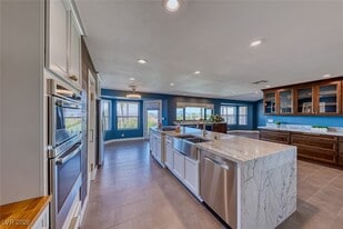 969 Marigold Ct in Henderson, NV - Building Photo