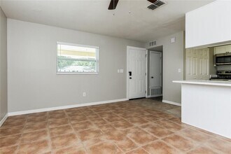 5611 Marie Ct in Orlando, FL - Building Photo - Building Photo