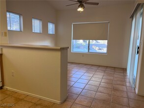 10724 Heritage Hills Dr in Las Vegas, NV - Foto de edificio - Building Photo