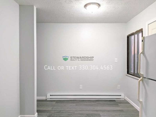 310 Engadine Ct in Sugarcreek, OH - Building Photo - Building Photo