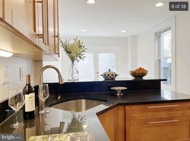 1026 Riverside Ave in Baltimore, MD - Building Photo