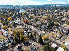 545 NW Portland Ave in Bend, OR - Foto de edificio - Building Photo