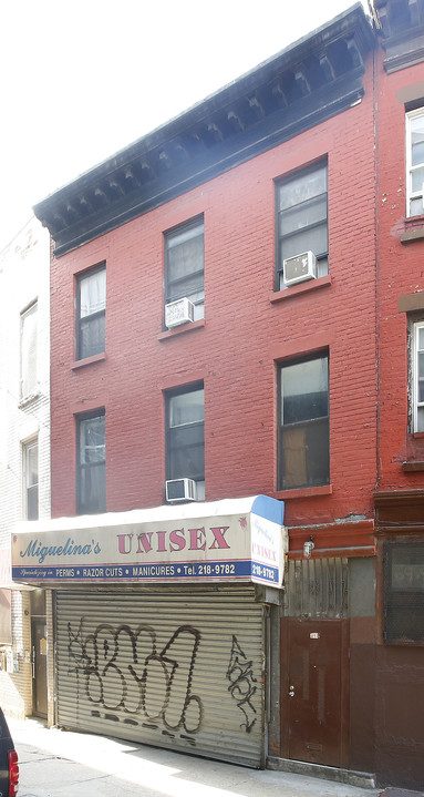 418 Broadway in Brooklyn, NY - Building Photo