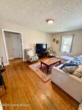 2402 Bradley Ave in Louisville, KY - Building Photo - Building Photo