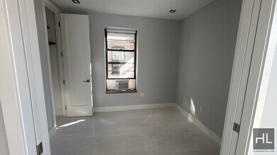 Stanton Street in New York, NY - Building Photo - Building Photo