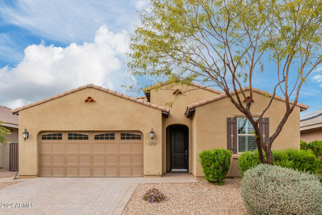 12914 W Cassia Trail in Peoria, AZ - Building Photo