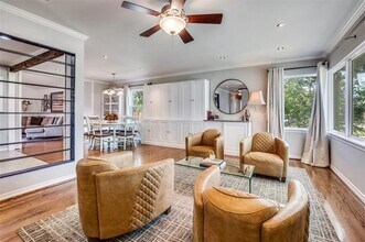 4004 Clover Ln in Dallas, TX - Building Photo - Building Photo