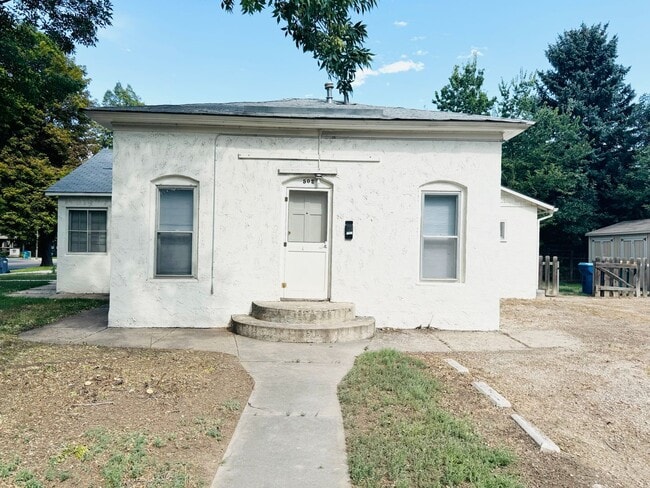 325 W Mulberry St in Fort Collins, CO - Building Photo - Building Photo